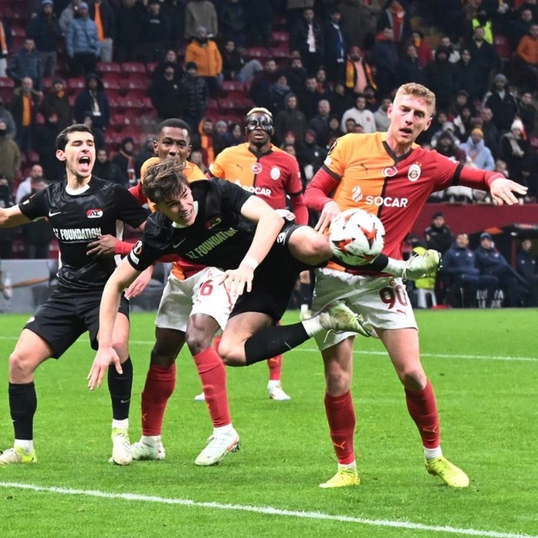 Turska policija uhitila 29 nogometaša zbog sumnje na namještanje utakmica